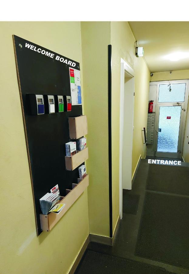 Basement Apartment Cologne Exterior photo